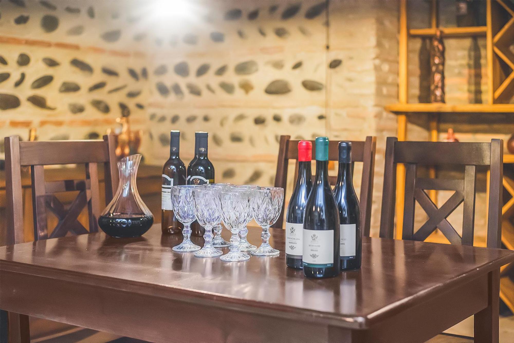Dzvel Ubanshi Hotel Гори Екстериор снимка