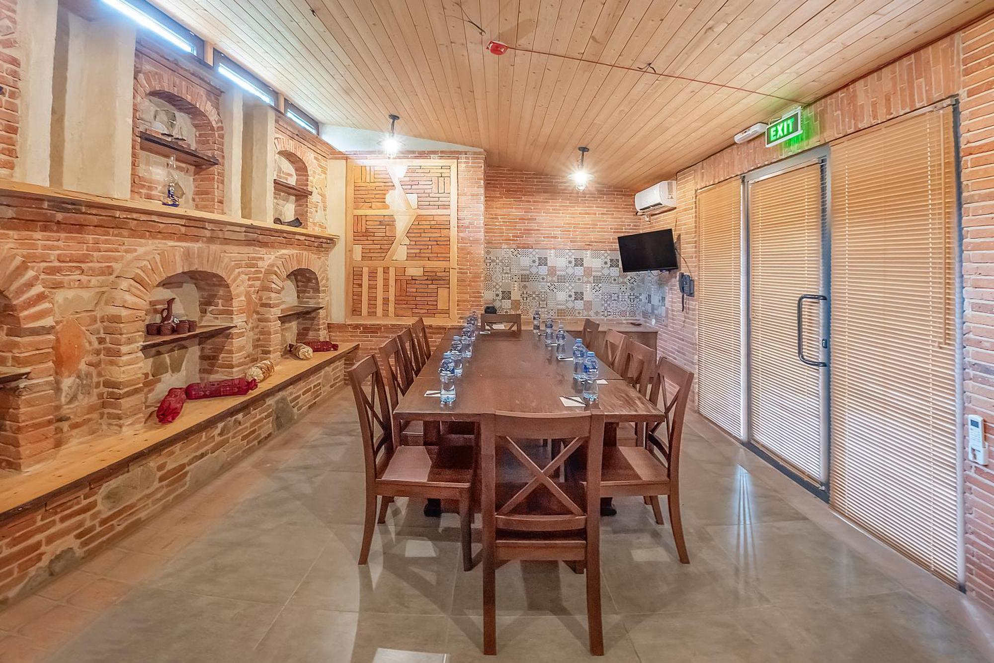 Dzvel Ubanshi Hotel Гори Екстериор снимка