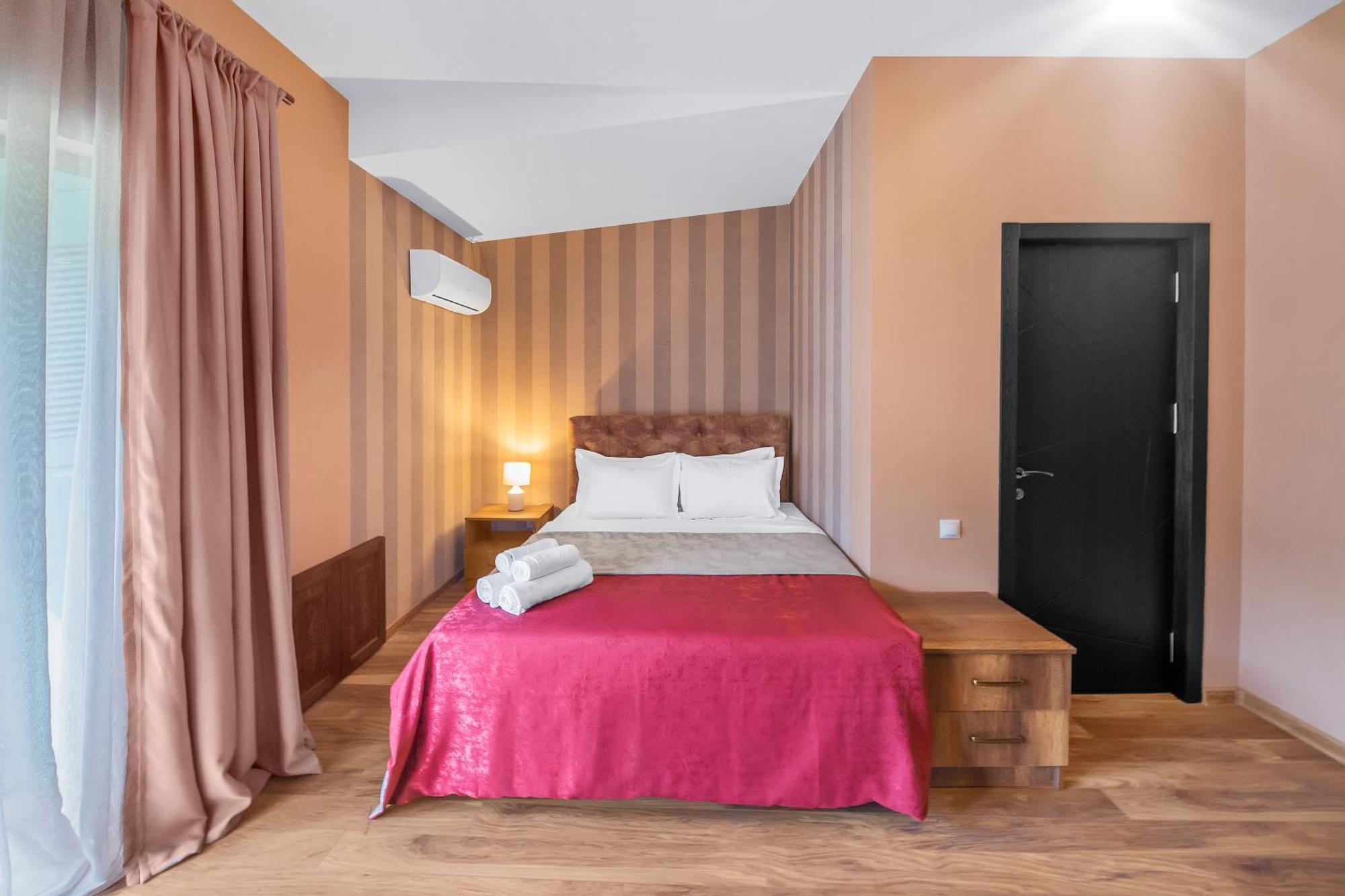 Dzvel Ubanshi Hotel Гори Екстериор снимка