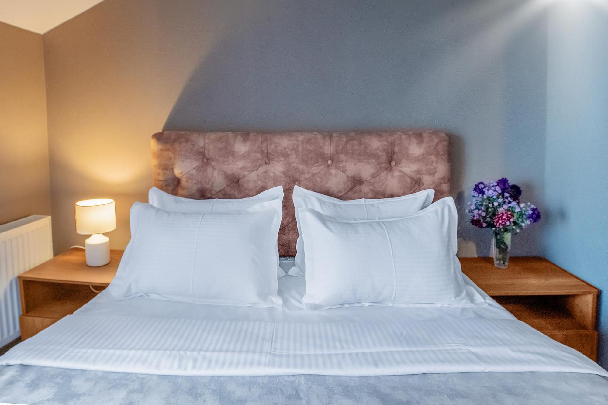 Dzvel Ubanshi Hotel Гори Екстериор снимка