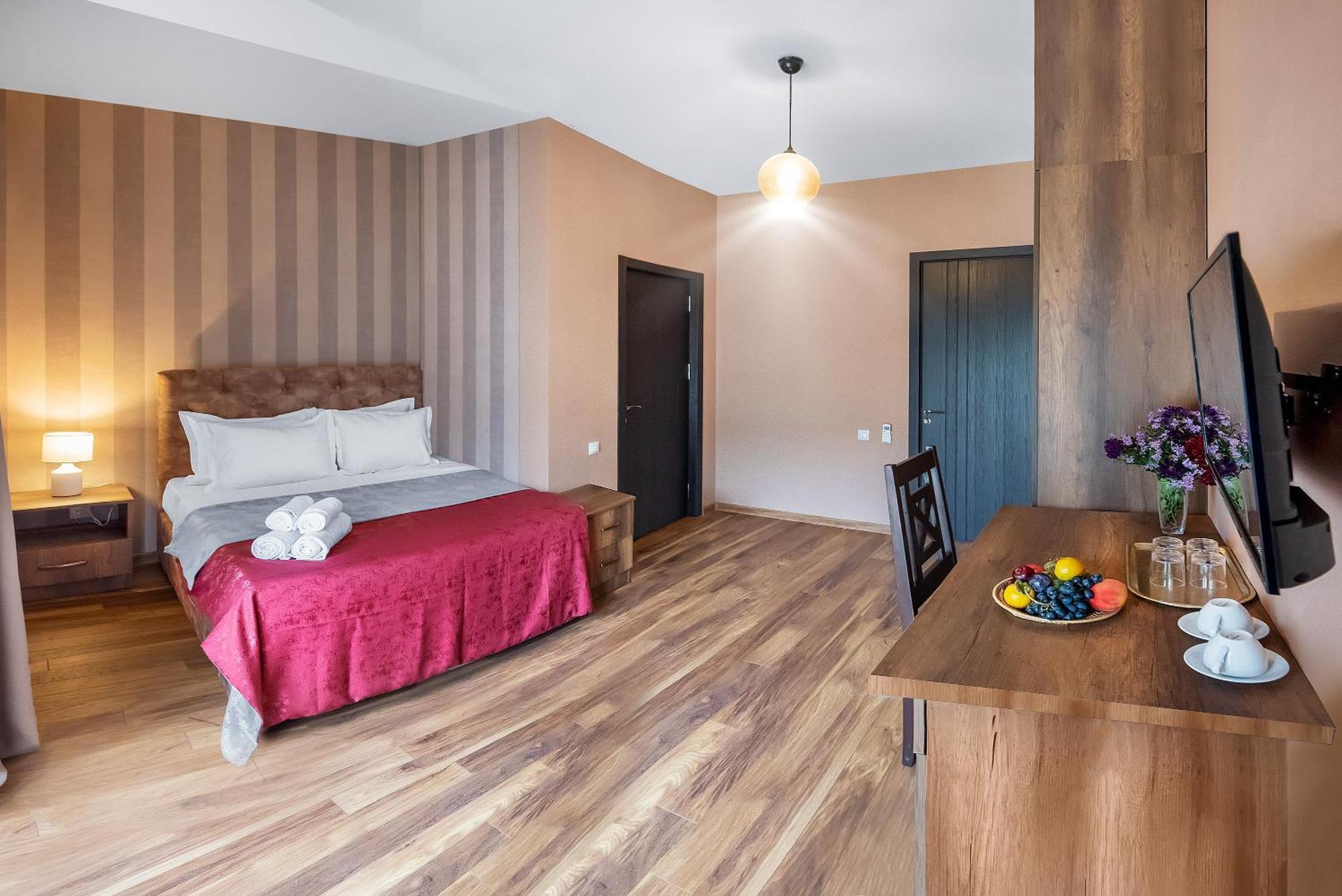 Dzvel Ubanshi Hotel Гори Екстериор снимка
